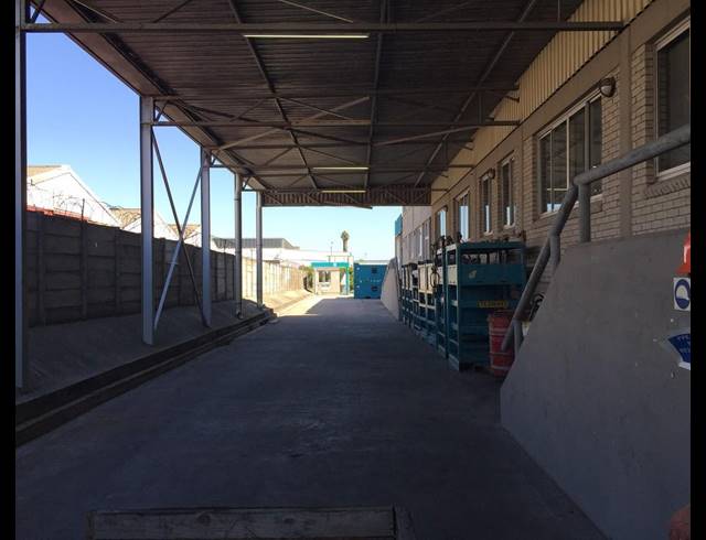 2,953M² FACTORY FOR SALE IN PAROW CENTRAL